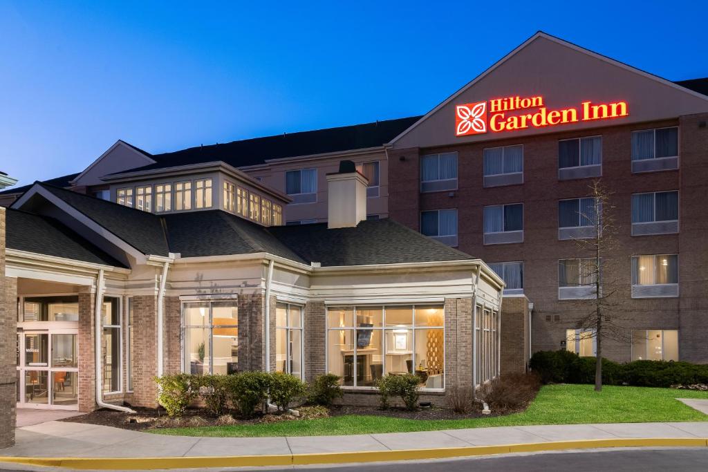 Hilton Garden Inn Overland Park Main image 2